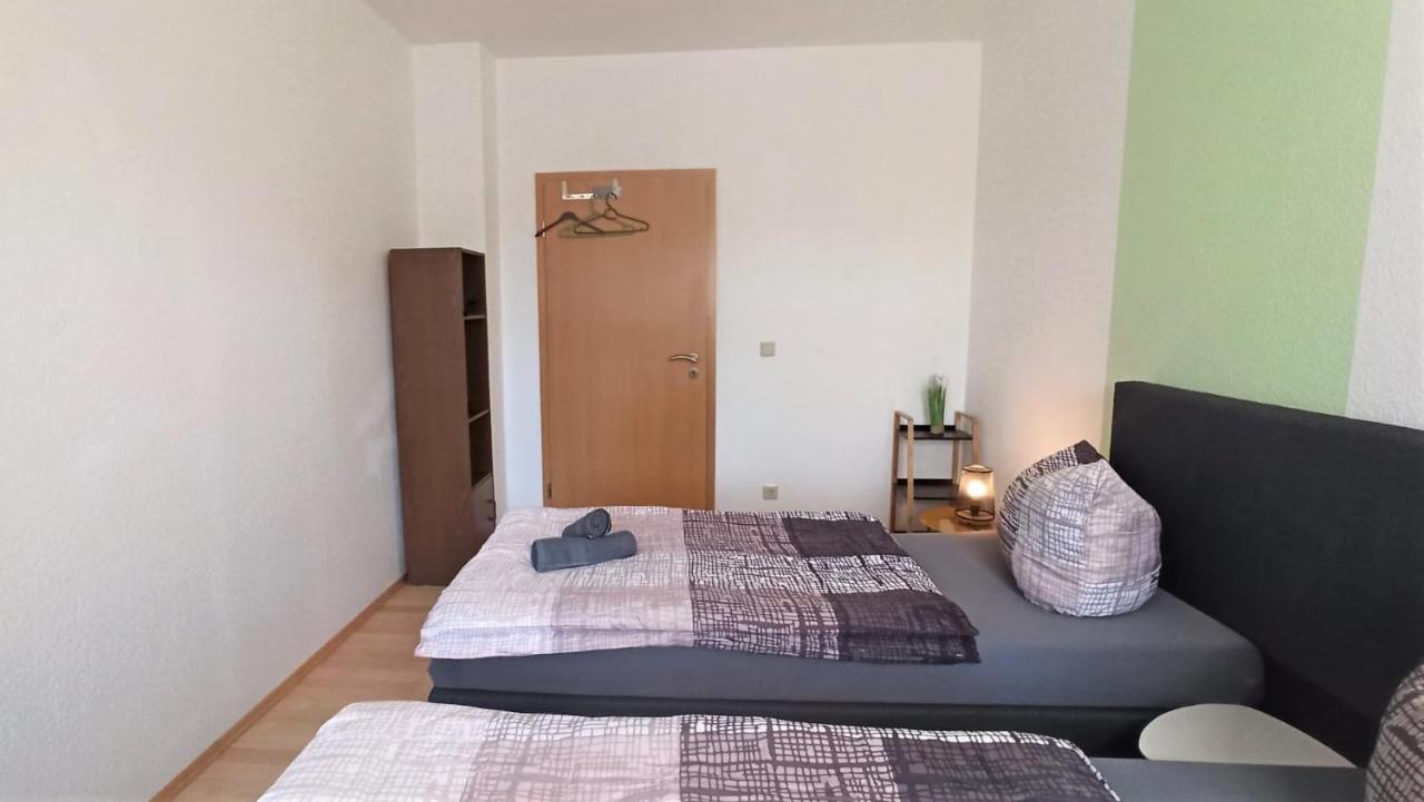 Apartment Fuer Bis Zu 7 Personen Mit Balkon ハルバーシュタット エクステリア 写真