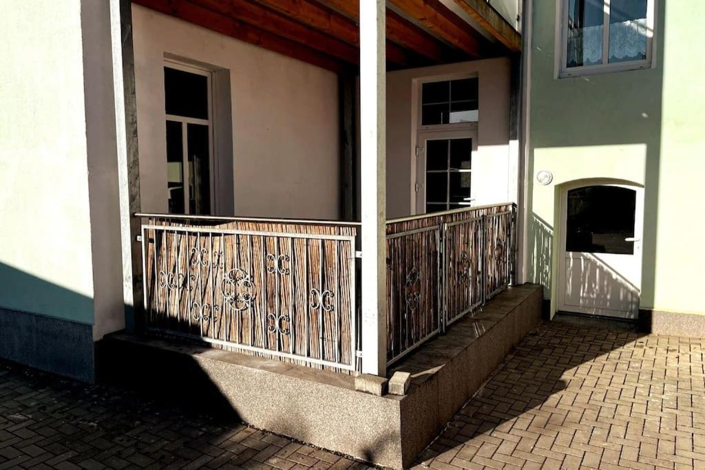Apartment Fuer Bis Zu 7 Personen Mit Balkon ハルバーシュタット エクステリア 写真