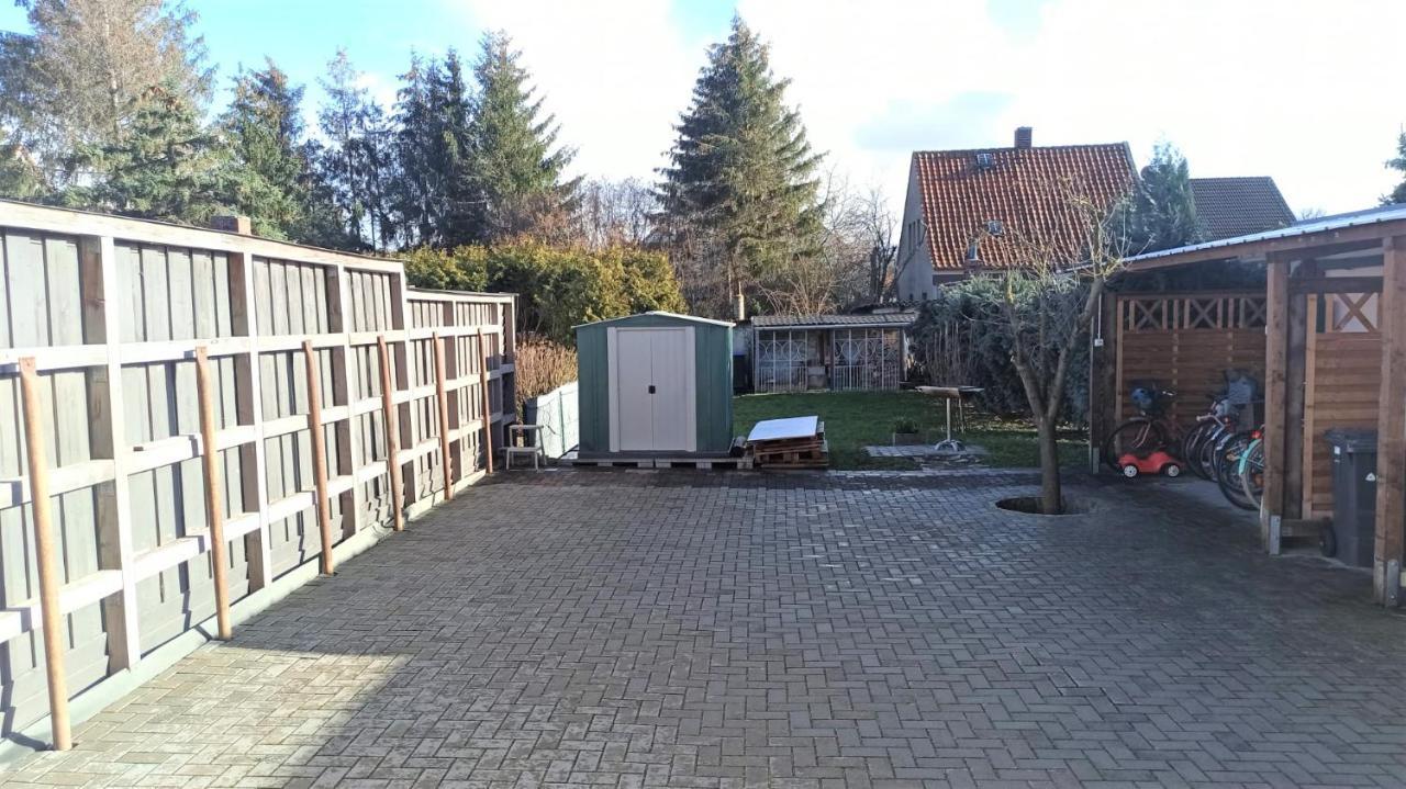 Apartment Fuer Bis Zu 7 Personen Mit Balkon ハルバーシュタット エクステリア 写真
