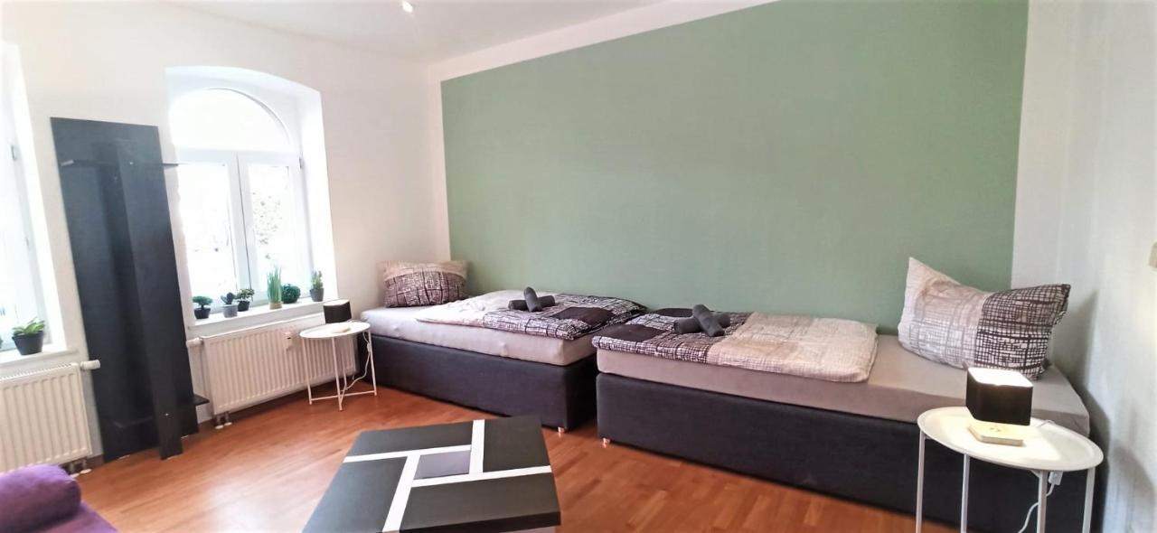 Apartment Fuer Bis Zu 7 Personen Mit Balkon ハルバーシュタット エクステリア 写真