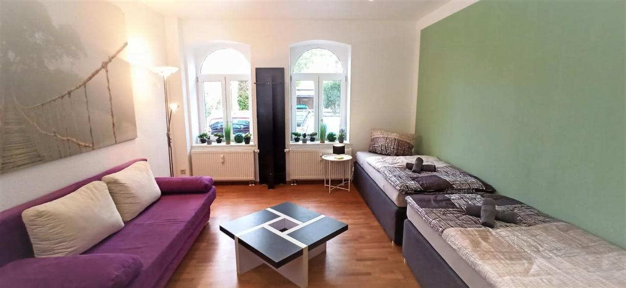 Apartment Fuer Bis Zu 7 Personen Mit Balkon ハルバーシュタット エクステリア 写真