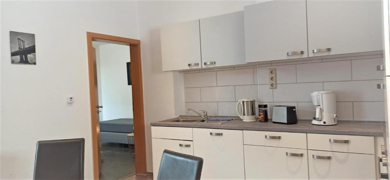 Apartment Fuer Bis Zu 7 Personen Mit Balkon ハルバーシュタット エクステリア 写真